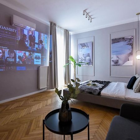 בוקרשט Modern Stay - Central Studios With Wall Projector Near Radisson מראה חיצוני תמונה