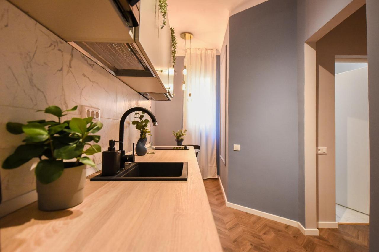 בוקרשט Modern Stay - Central Studios With Wall Projector Near Radisson מראה חיצוני תמונה