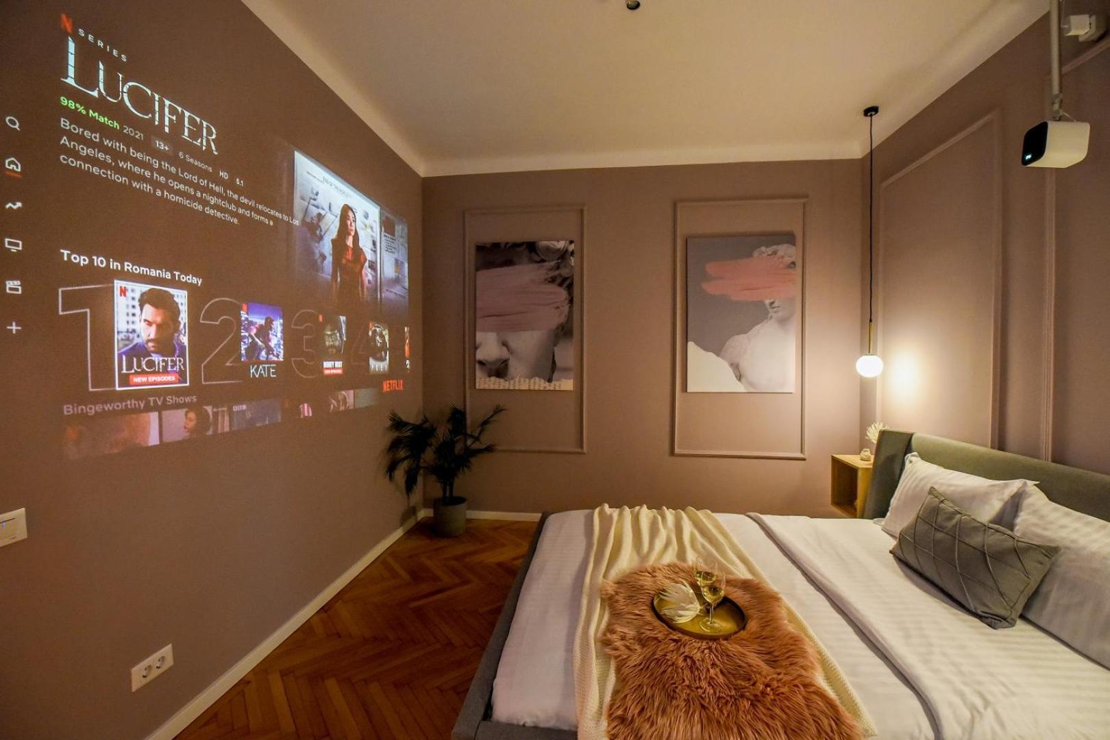 בוקרשט Modern Stay - Central Studios With Wall Projector Near Radisson חדר תמונה